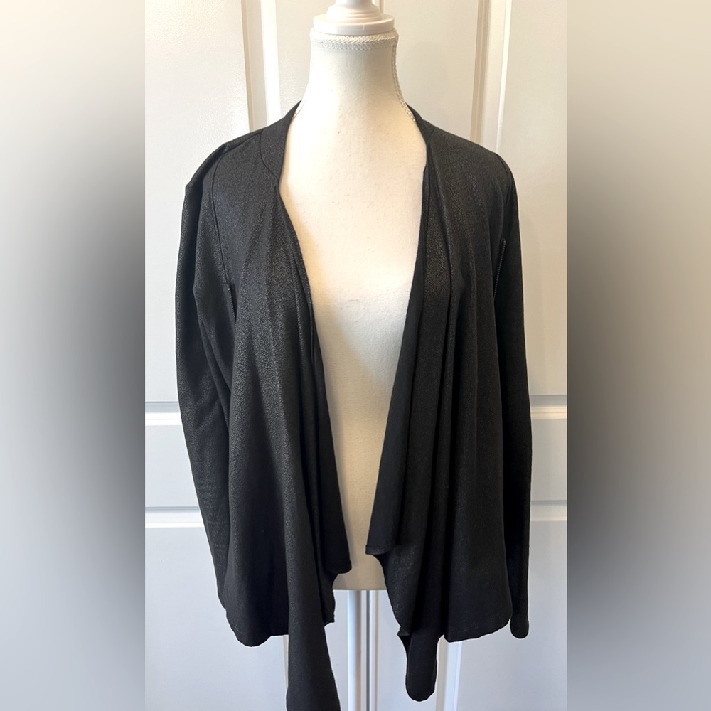 Gianni Bini Cardigan size XS will fit Small and Medium